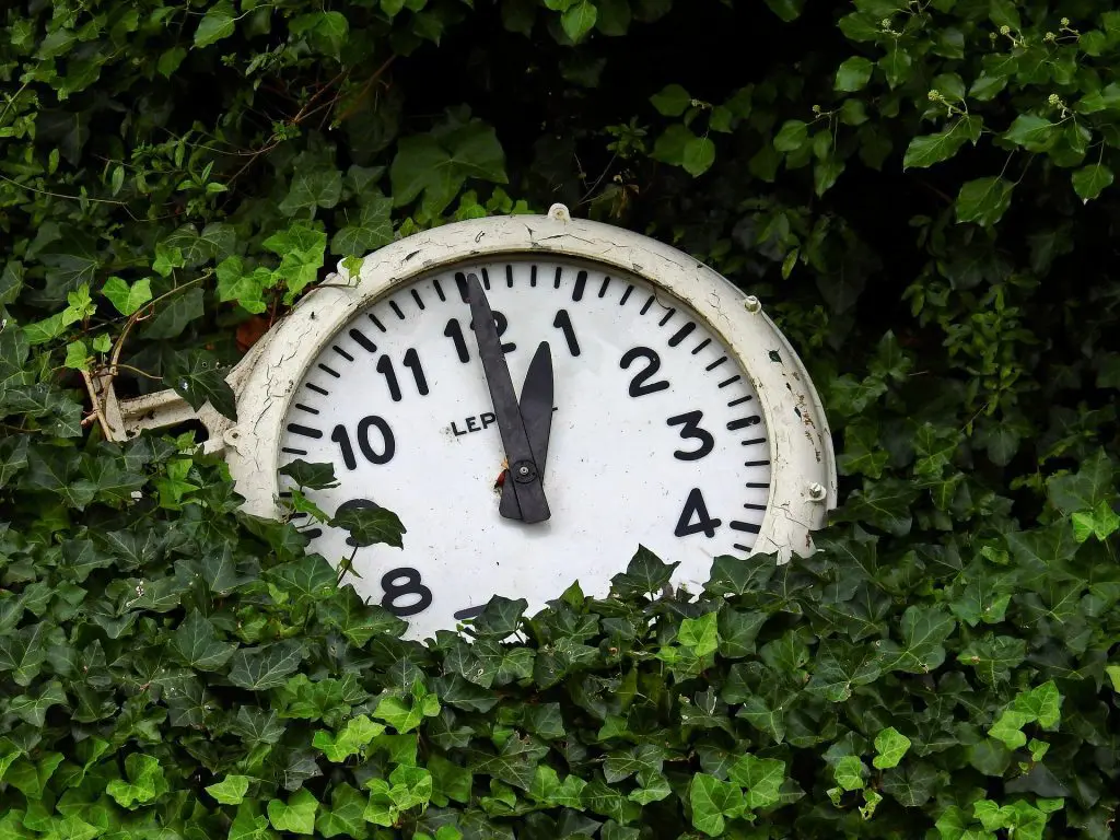 clock-1615141_1920