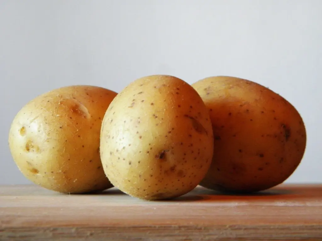 potatoes-179471_1920