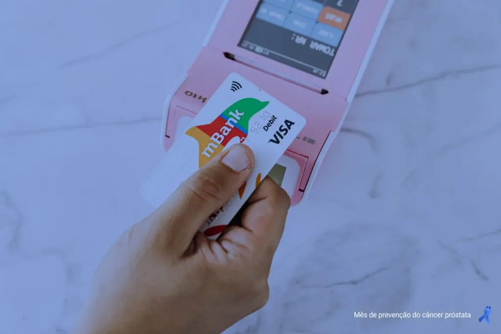 Pagando com cartão de crédito