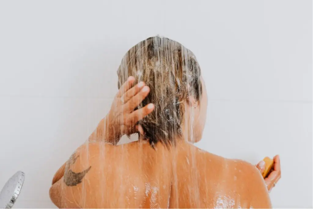 womanshowerbath
